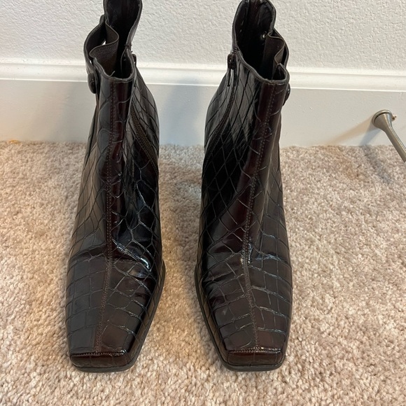 Franco Sarto Women’s‎ Red/Brown Booties Size 7.5 - Picture 3 of 12